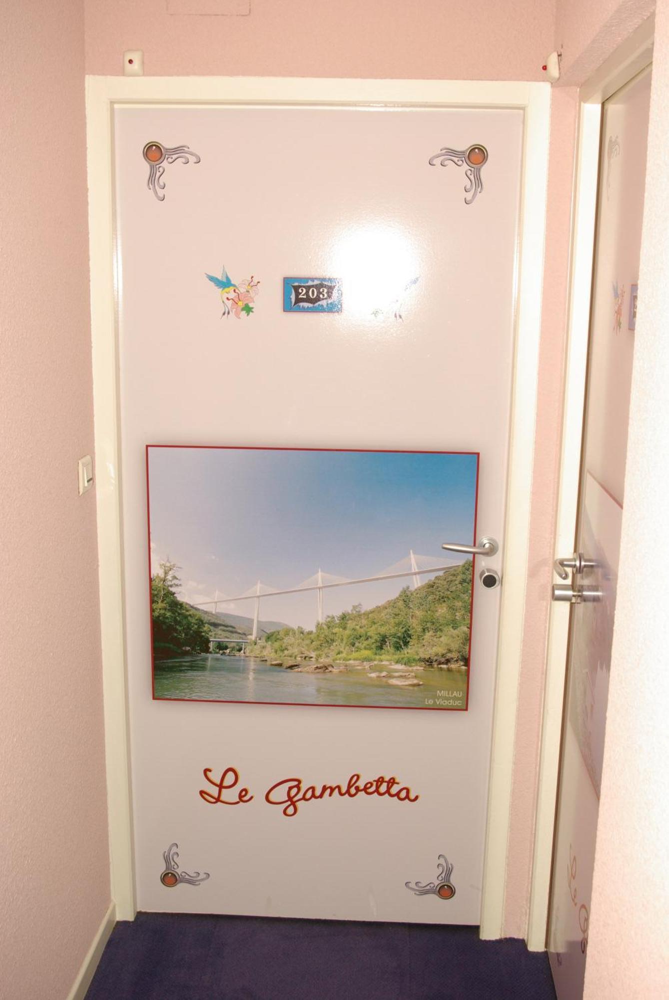Hotel Le Gambetta Carmaux Εξωτερικό φωτογραφία