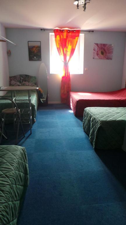 Hotel Le Gambetta Carmaux Δωμάτιο φωτογραφία