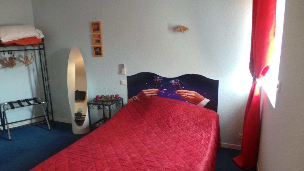 Hotel Le Gambetta Carmaux Εξωτερικό φωτογραφία
