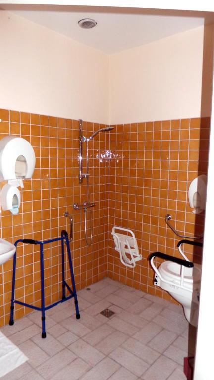 Hotel Le Gambetta Carmaux Δωμάτιο φωτογραφία